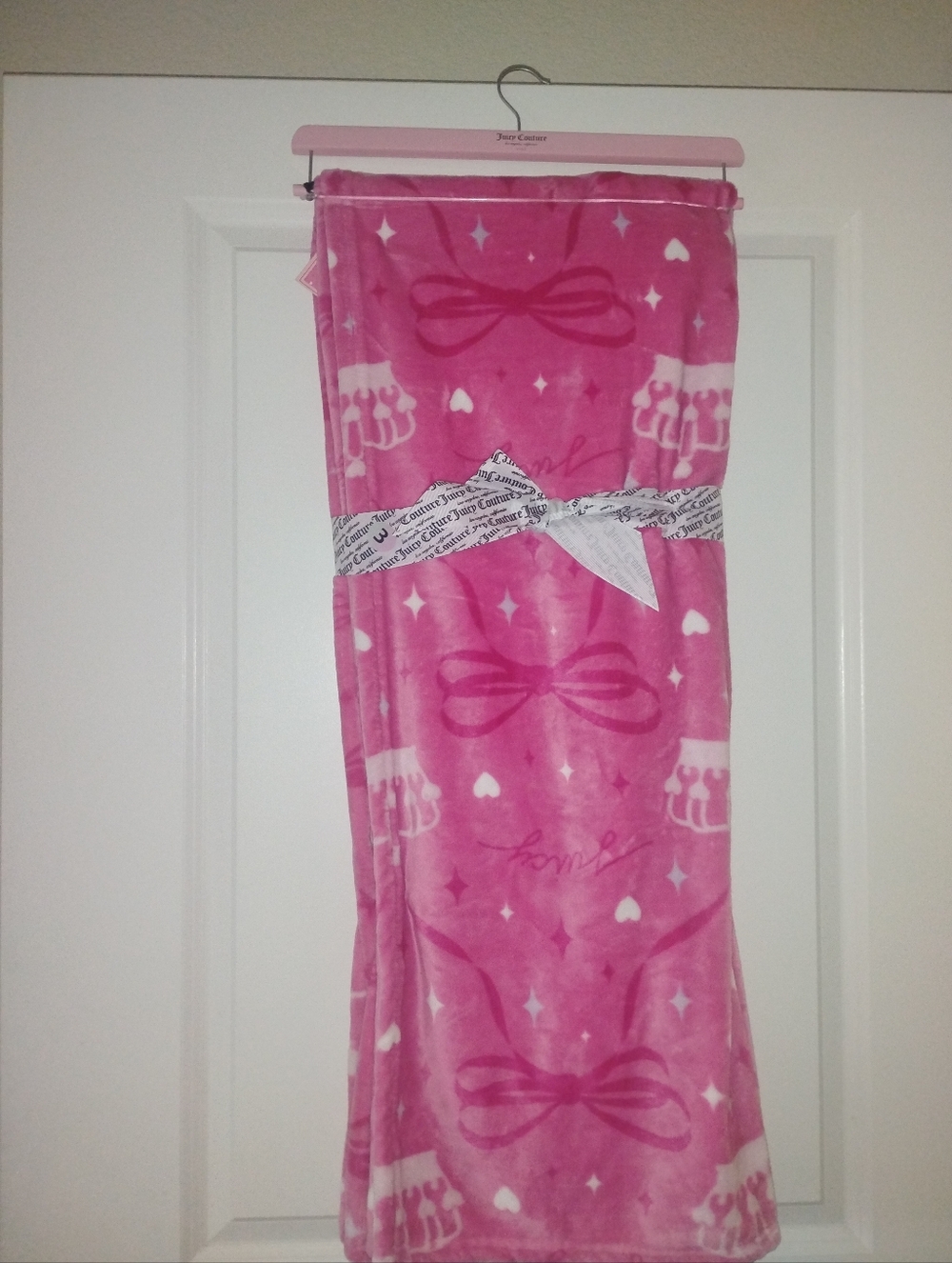 Pink Bow Print Plush Throw Blanket
